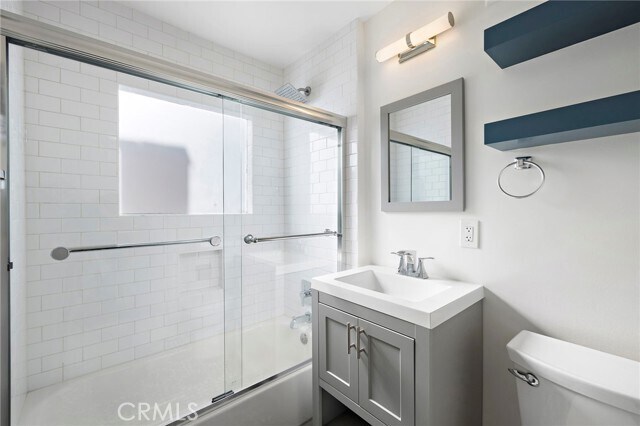 Building Photo - 827 Catalina St