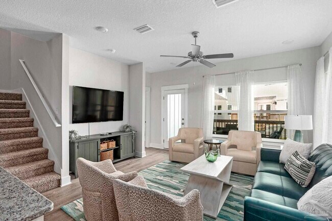 Building Photo - 14342 Gardenglen Dr