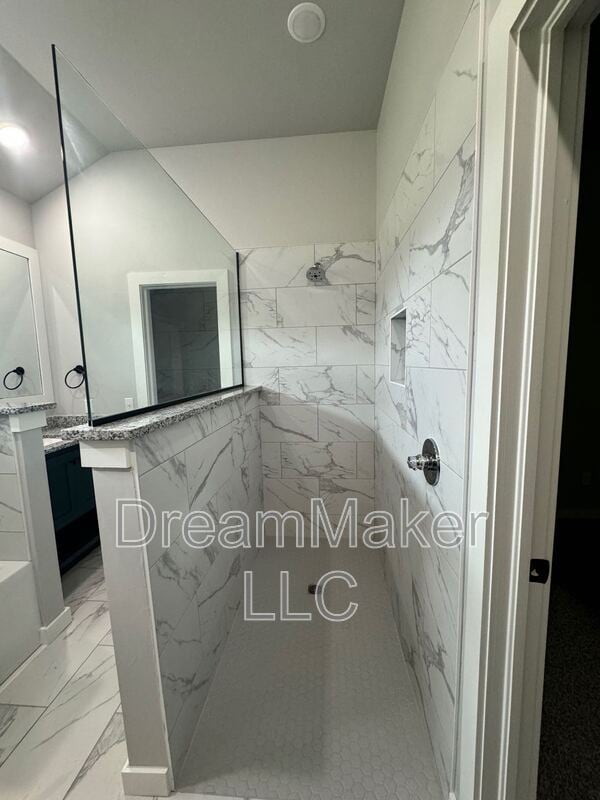 Building Photo - 828 Apple Blossom Wy