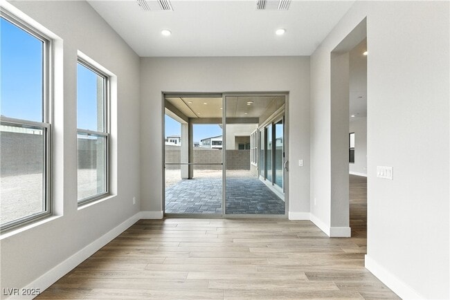 Building Photo - 5073 Slatestone St