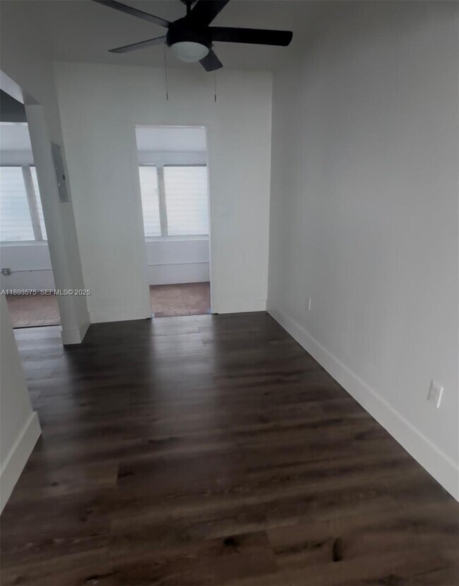 Building Photo - 2046 SW 7th St