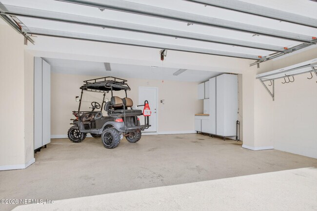 Building Photo - 1766 Beach Ave