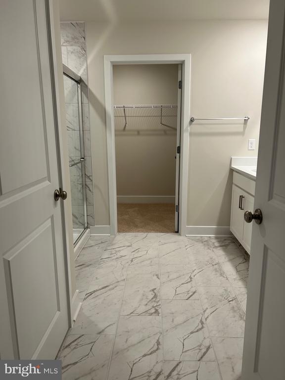 Building Photo - 140 Wappinger Ter