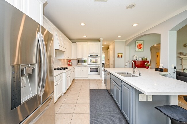 Building Photo - 6342 Collina Springs Ct