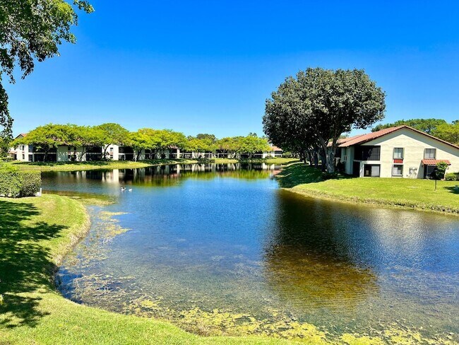 Building Photo - 10678 Ocean Palm Way