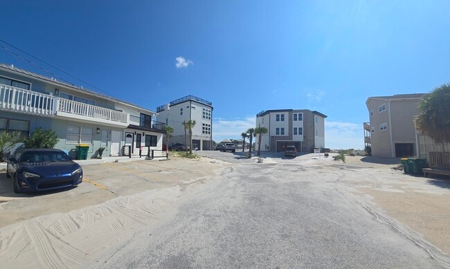 Building Photo - 32 Gulf Breeze Ct
