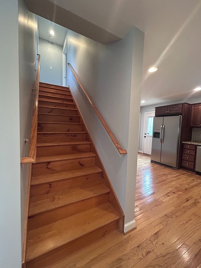 Building Photo - Modern Boone Home | Double Primary Suites | Walk to New Market, Watauga High & the AppalCART