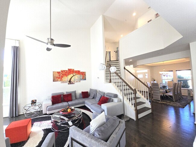 Building Photo - 1129 Flower St