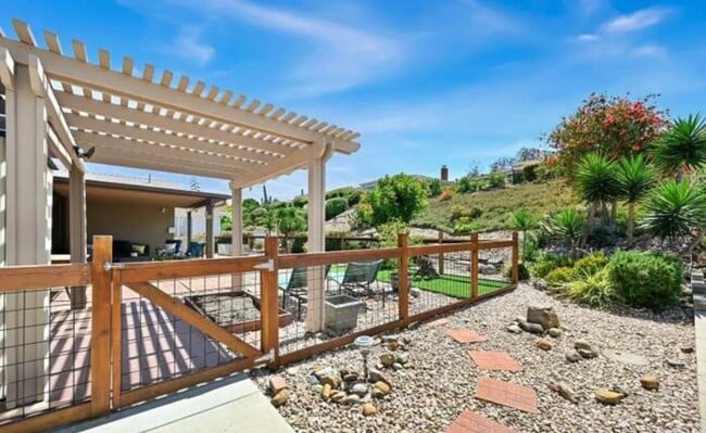 Building Photo - 12061 Callado Rd