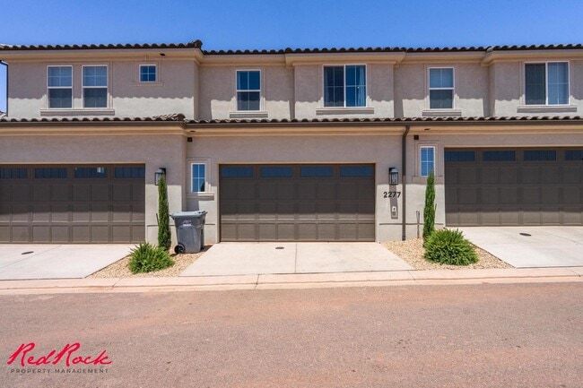 Building Photo - Welcome to Your Dream Home!