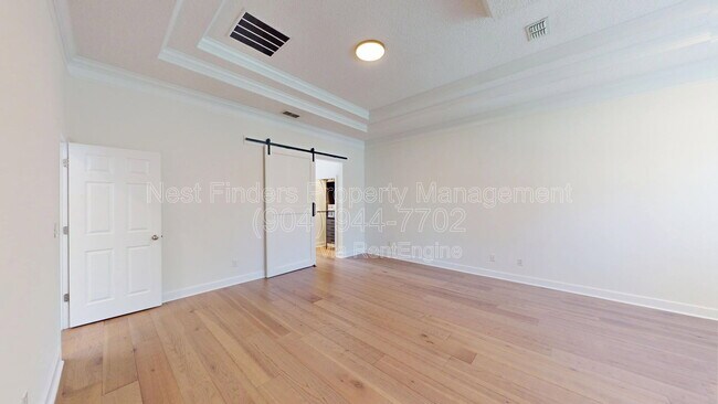 Building Photo - 283 Holland Dr