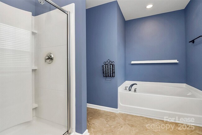 Building Photo - 7000 Dacian Ln