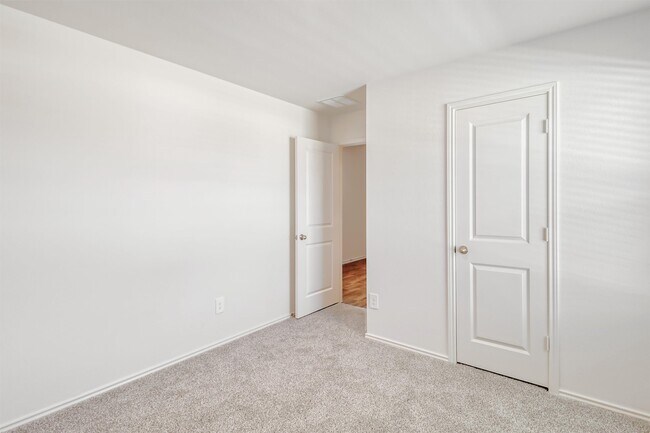 Building Photo - 30846 Brightwell Bnd