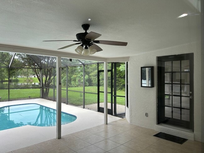 Building Photo - Water view - Pool home