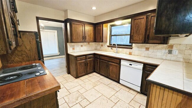 Building Photo - 5301 NW 115th St