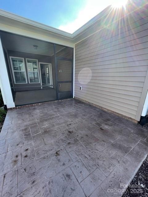 Building Photo - 18223 Ebenezer Dr