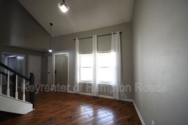 Building Photo - 1197 Dovetail Ct