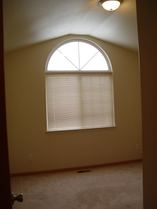 Building Photo - 4186 Cotopaxi Dr
