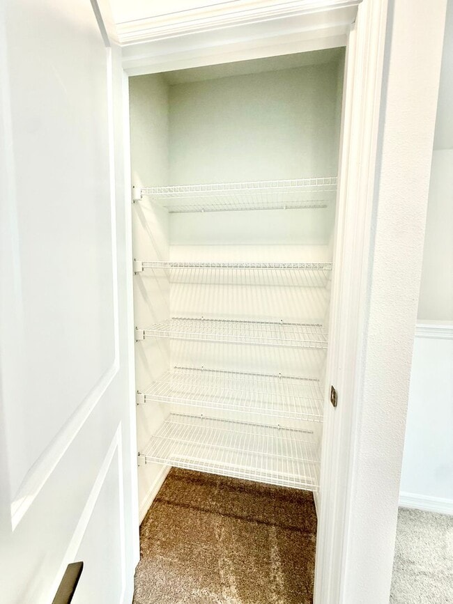 Building Photo - Riverside living redefined - 3Bedrooms/2.5Baths newly built townhome in Edgewater!