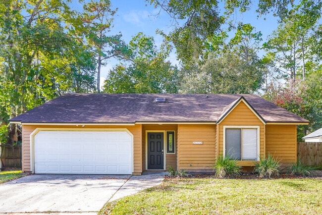 Building Photo - 8228 Honeysuckle Ln