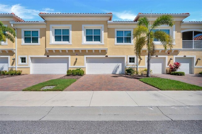 Primary Photo - 4214 Frontier Ln