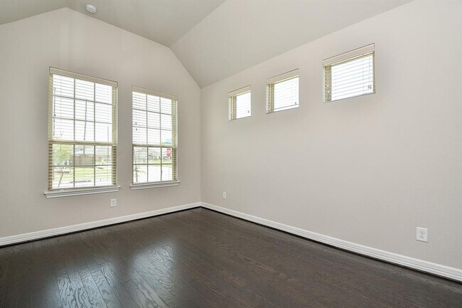 Building Photo - 6030 Marsh Lk Ct