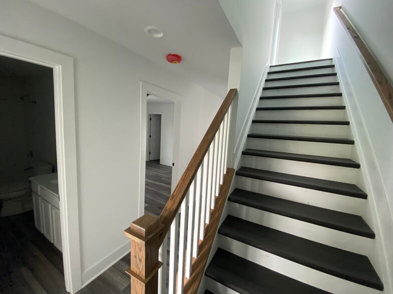 Building Photo - 3842 Duck Creek Rd