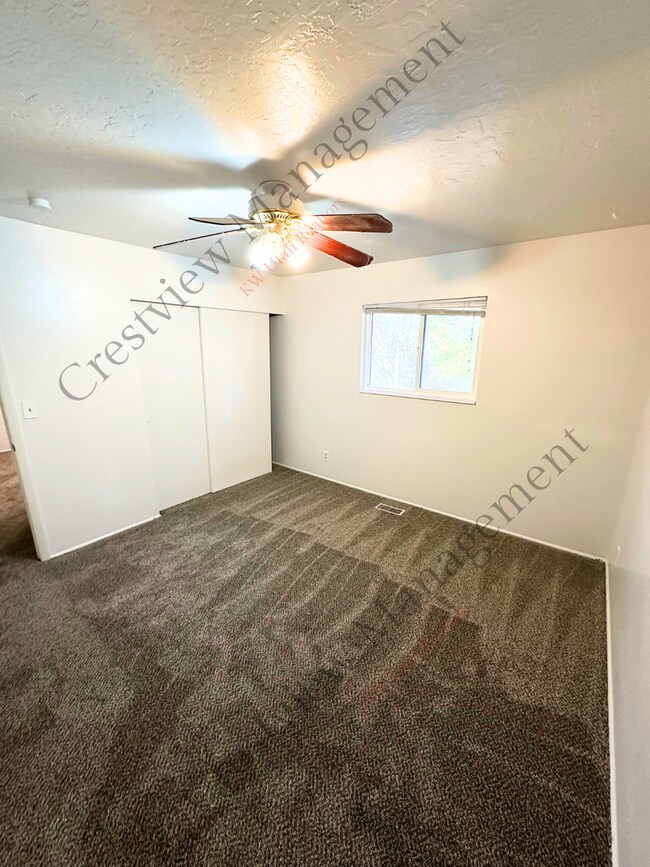 Building Photo - 1214 4700 S