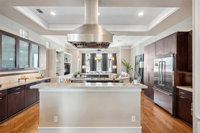 Building Photo - 5231 Calle Montilla Pl