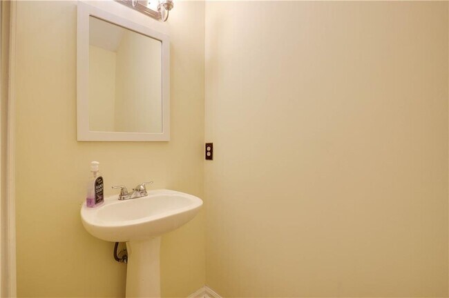 Building Photo - 4033 Oak Glenn Dr