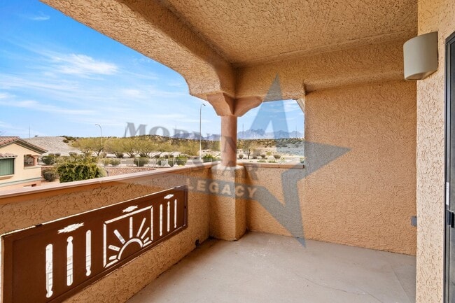 Building Photo - 2-Bedroom Condo Unit with Mountain Views!