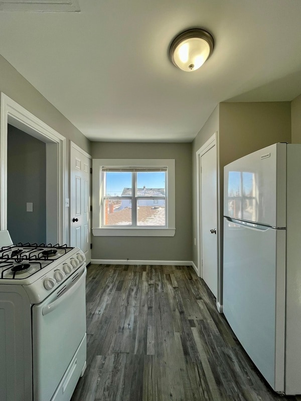 Building Photo - 13128 Balsam St