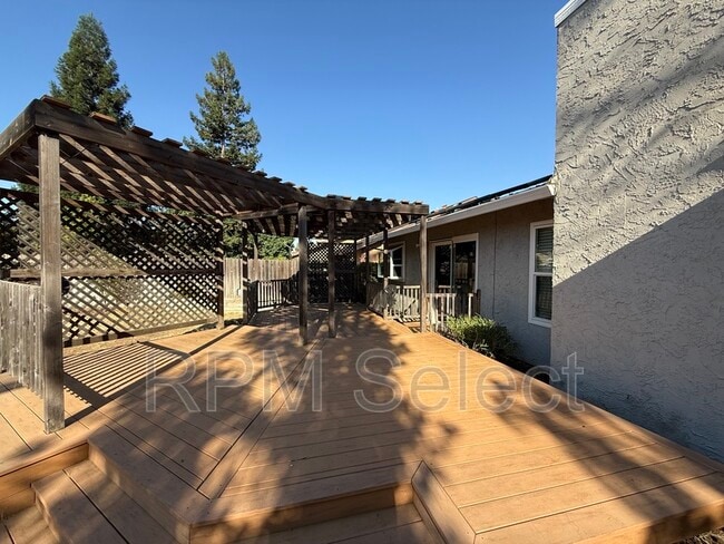 Building Photo - 8670 Sumerlin Ct