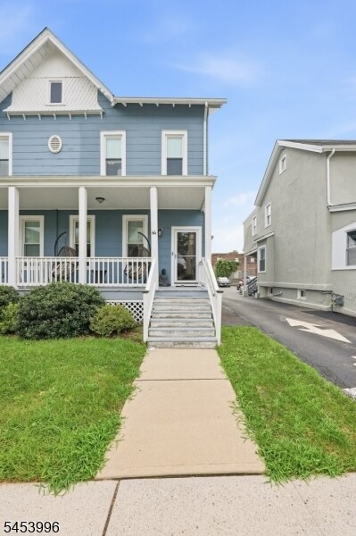 Building Photo - 64 Montague Pl
