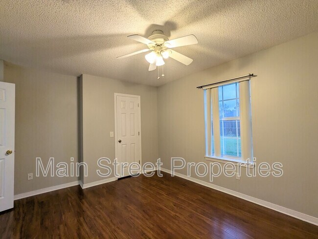 Building Photo - 1909 Southwind Cir