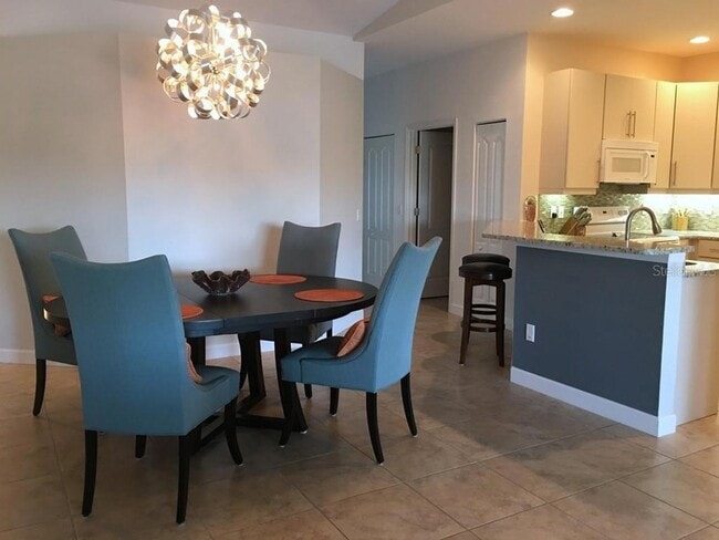 Building Photo - 6640 7th Ave Cir W