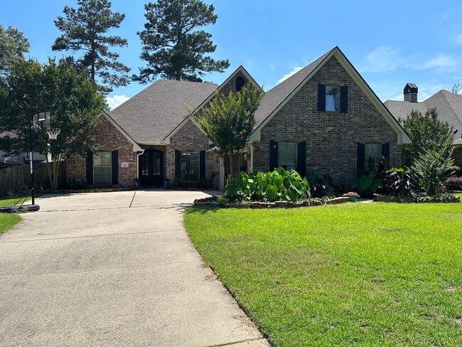 Primary Photo - Haughton Home, Updated With Over 2,100 Squ...
