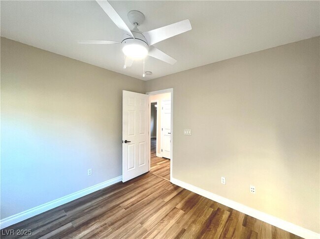 Building Photo - 10658 Little Horse Creek Ave