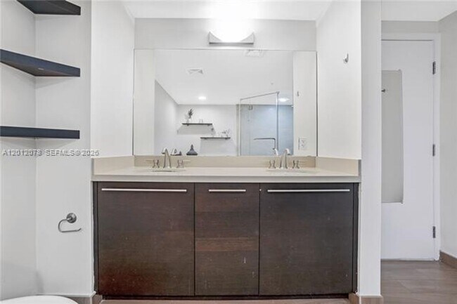 Building Photo - 7928 East Dr