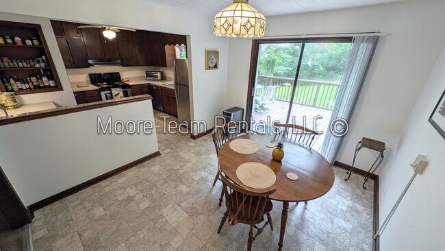 Building Photo - 3/2.5 House Near Brevard - Furnished or Unfurnished