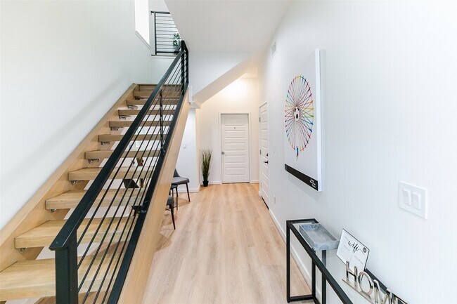 Building Photo - 4303 Chester St