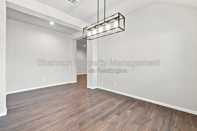 Building Photo - 7602 Mesquite Hill Ln