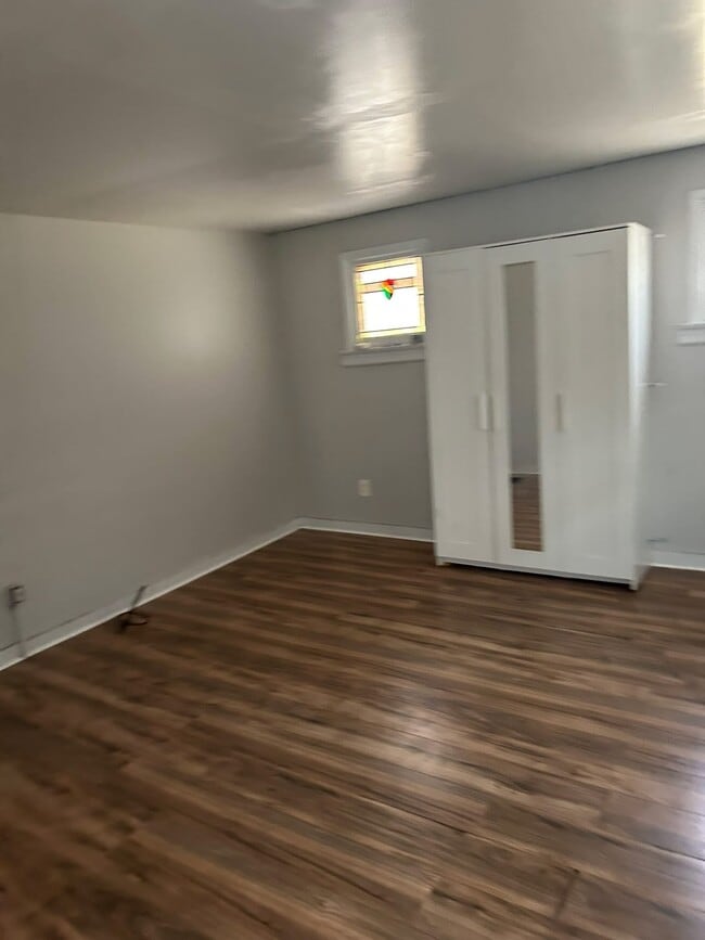 Building Photo - 2534 Mary Ave