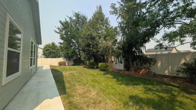 Building Photo - 10238 W Snow Wolf Dr