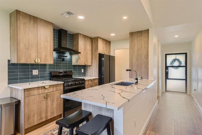 Building Photo - 1112 Milford Way