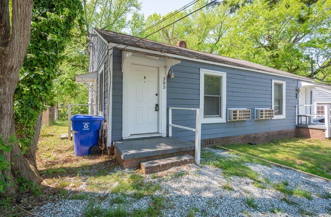 Building Photo - 303 Raynor St