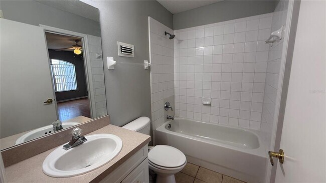 Building Photo - 871 Orchid Dr