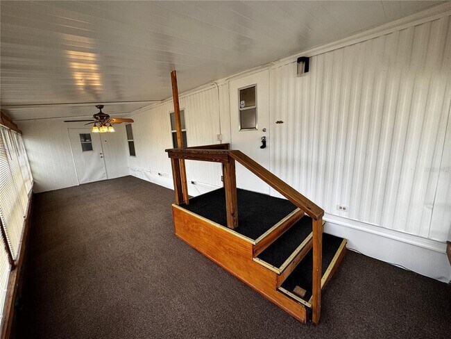 Building Photo - 1350 County Dr