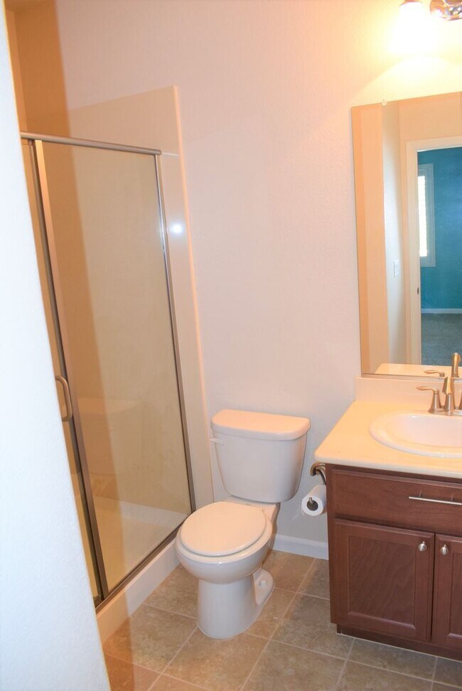 Building Photo - 4 Bed/3.5 Bath Home in Elk Grove! -  Resident Benefit Package Property