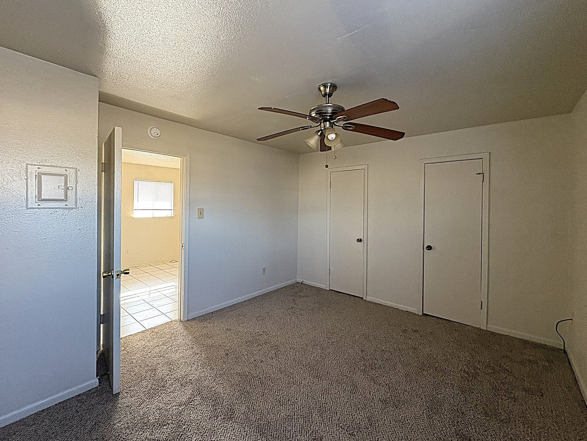 Building Photo - 602 Sunset Ln